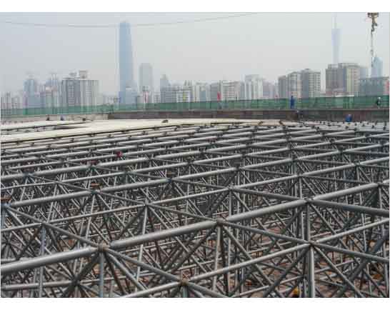 长春新建铁路干线广州调度网架工程